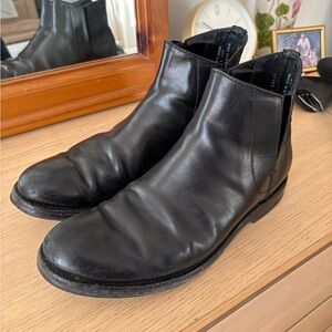 Frye Black Leather Chelsea Boots 9.5M